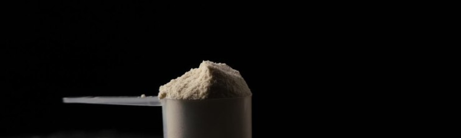 Казеиновый протеин: зачем принимать «медленный» белок перед сном.