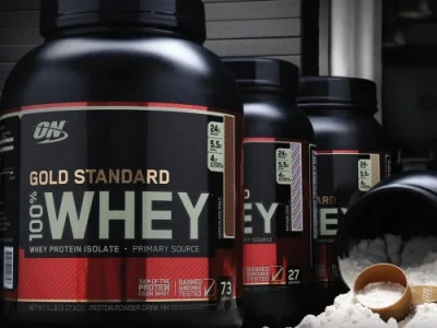 Изолят или сывороточный протеин: чем отличаются и что лучше выбрать?